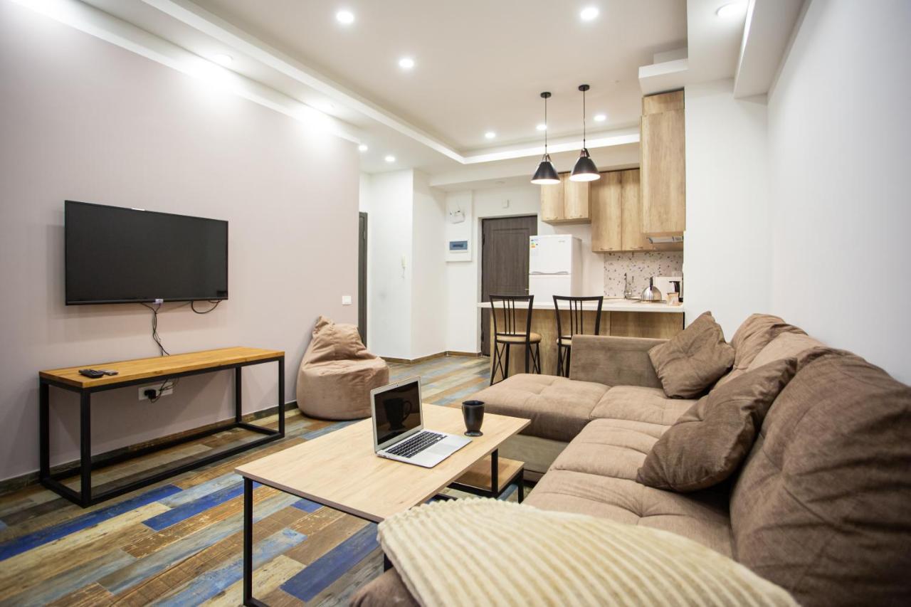 Fantastic Apartments Near Republic Square, Perfect Location, Mystreet Company Jerevan Eksteriør billede