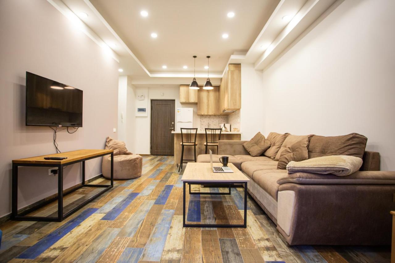 Fantastic Apartments Near Republic Square, Perfect Location, Mystreet Company Jerevan Eksteriør billede