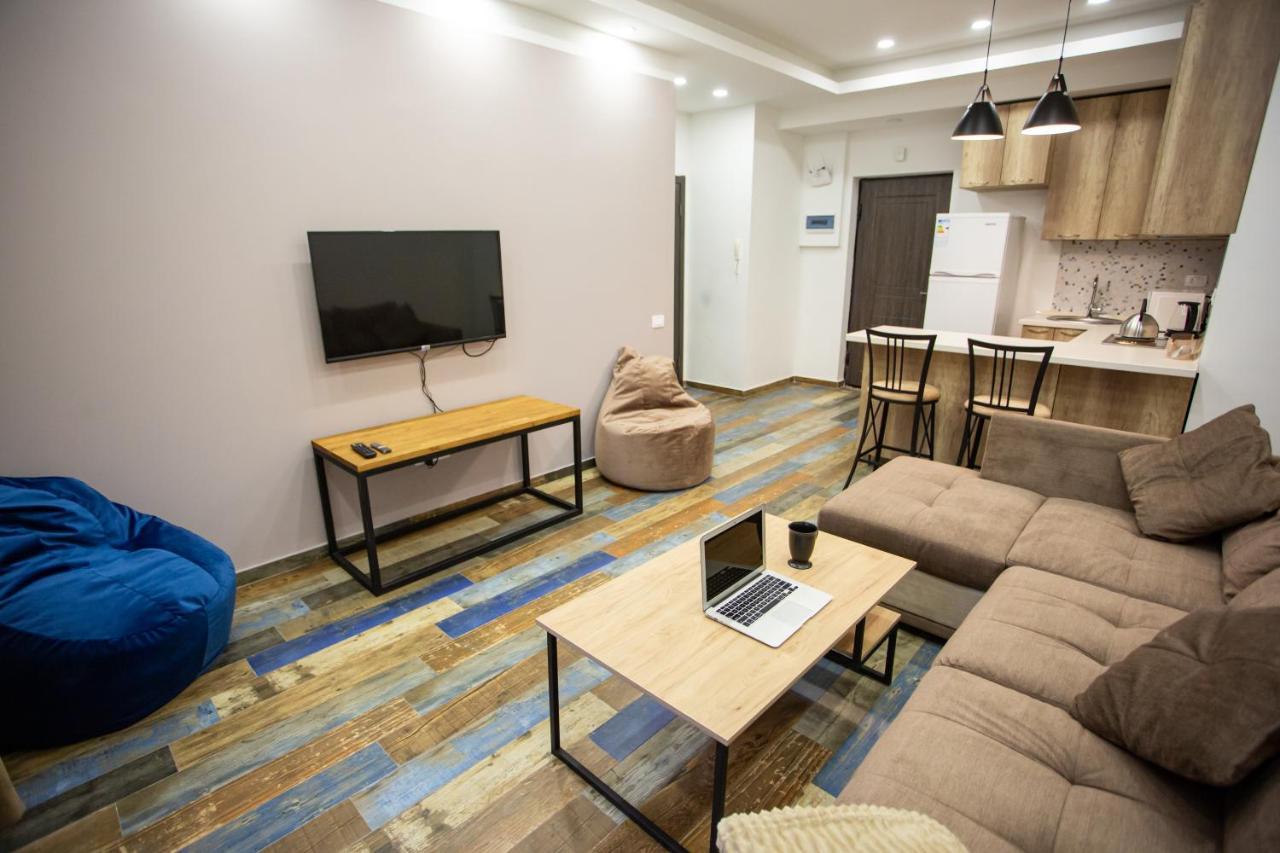 Fantastic Apartments Near Republic Square, Perfect Location, Mystreet Company Jerevan Eksteriør billede