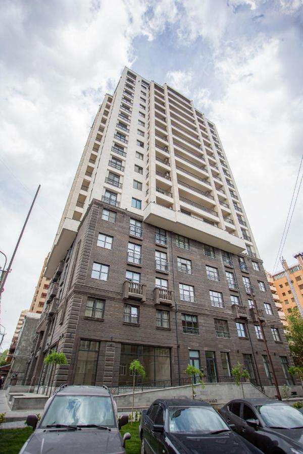 Fantastic Apartments Near Republic Square, Perfect Location, Mystreet Company Jerevan Eksteriør billede