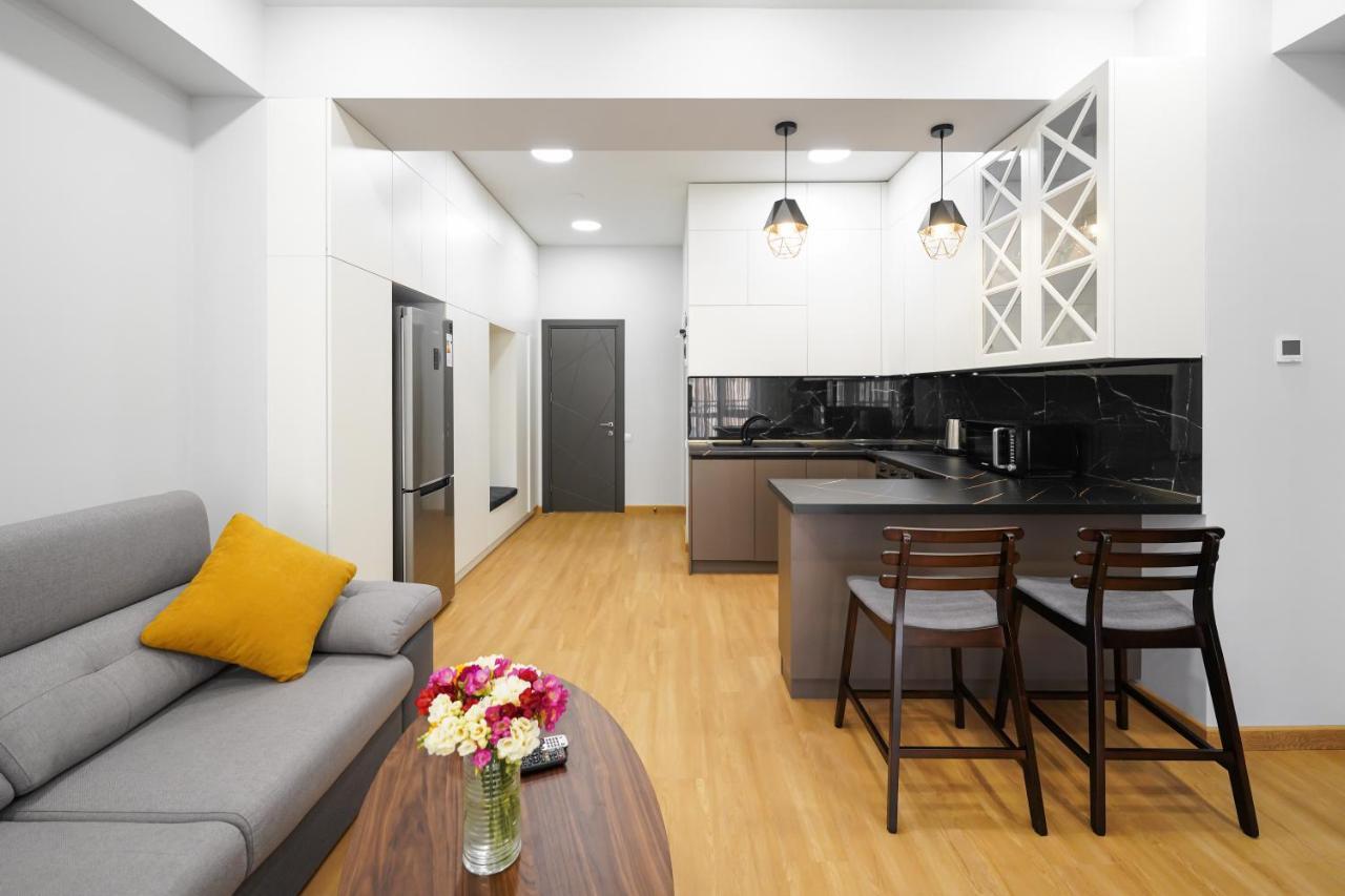 Fantastic Apartments Near Republic Square, Perfect Location, Mystreet Company Jerevan Eksteriør billede