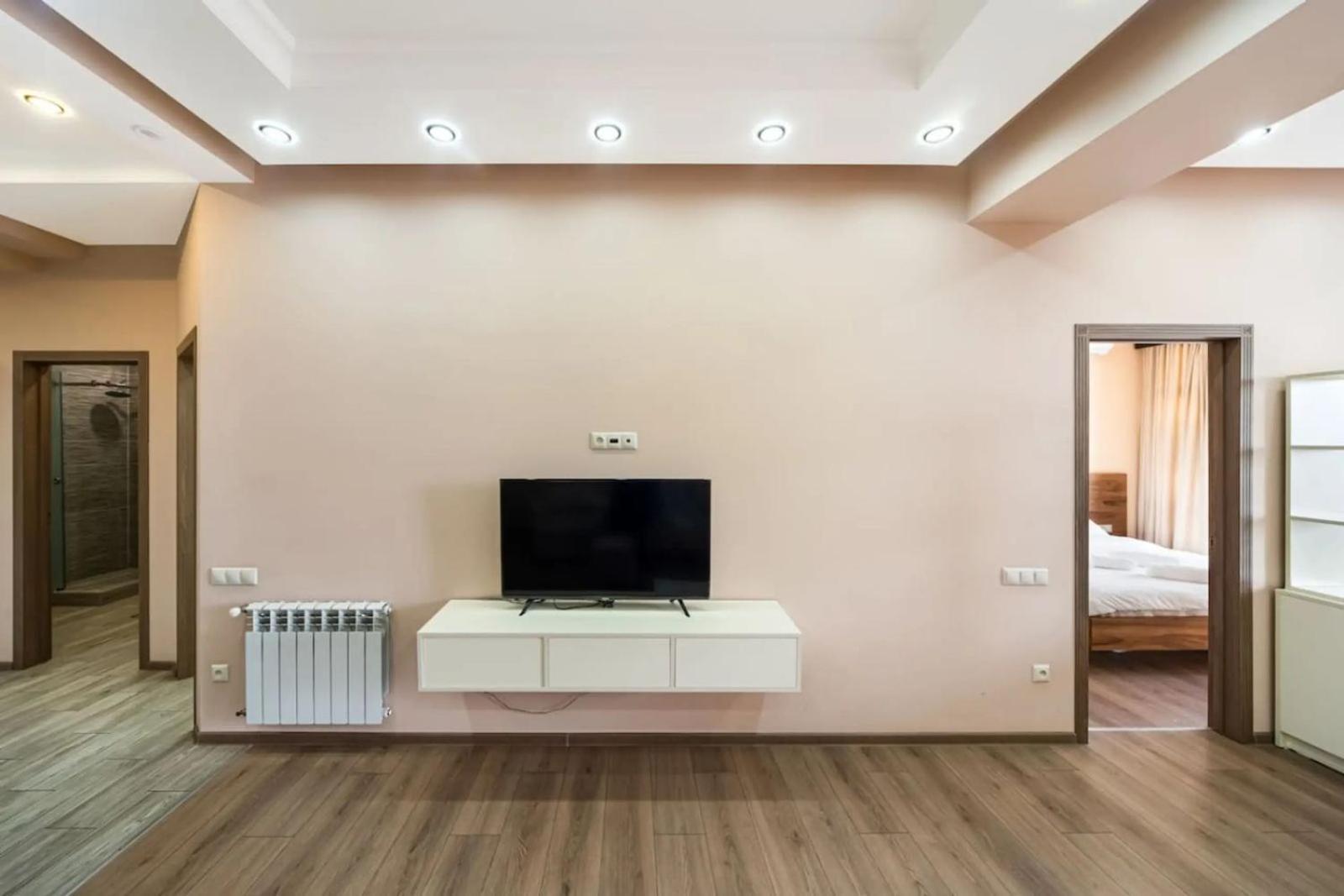 Fantastic Apartments Near Republic Square, Perfect Location, Mystreet Company Jerevan Eksteriør billede