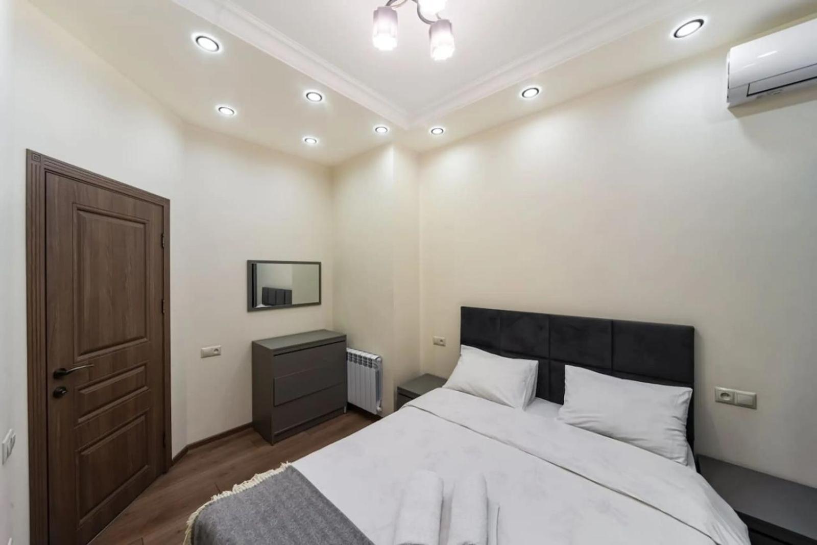 Fantastic Apartments Near Republic Square, Perfect Location, Mystreet Company Jerevan Eksteriør billede