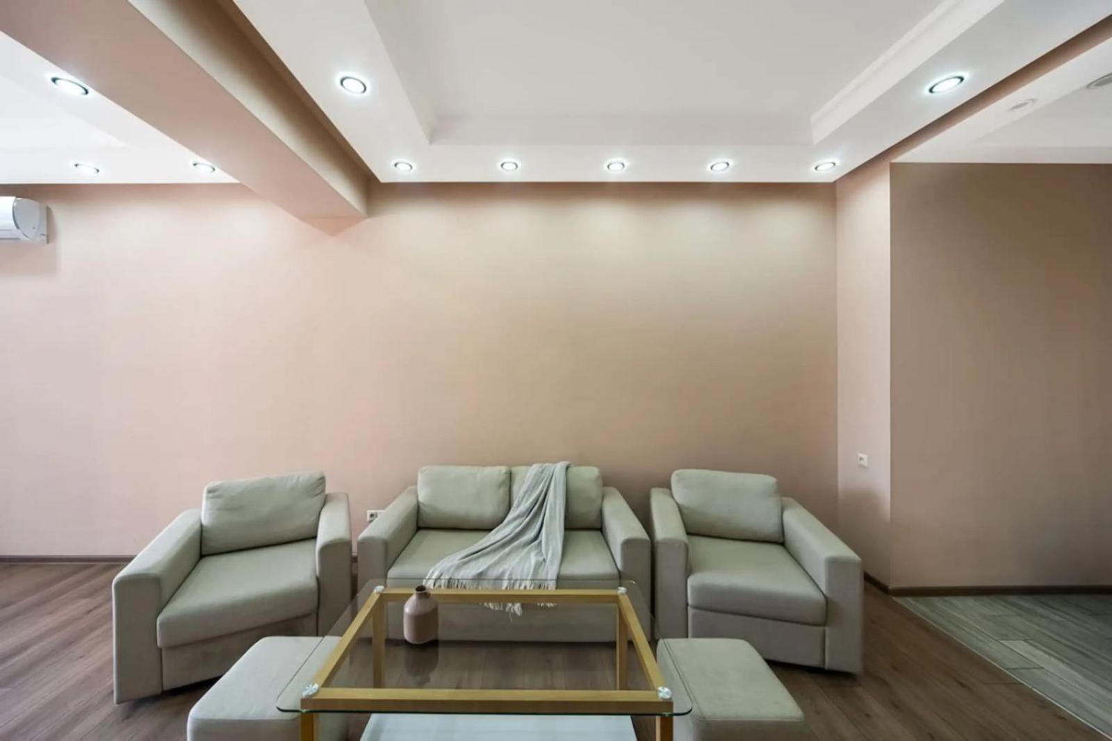 Fantastic Apartments Near Republic Square, Perfect Location, Mystreet Company Jerevan Eksteriør billede